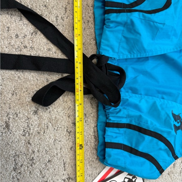 UFO NWT VINTAGE Y2K crop ultra rare!!! Size L Black and Blue Crop Tie Front Top - Picture 8 of 14